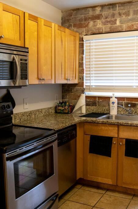 Entire Atlanta Condo Minutes From Downtown Exterior foto
